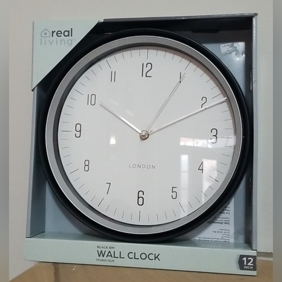 NEW! Real living clock NWT - Picture 2 of 7